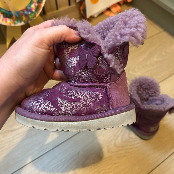 Toddler Uggs - Picture 4 of 6